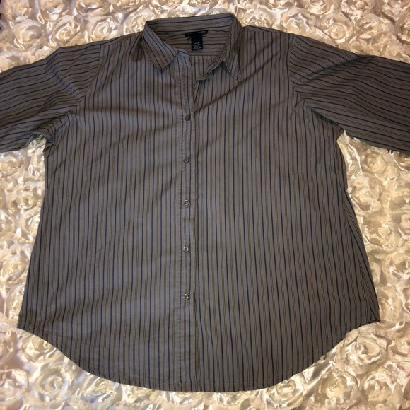 Venezia Tops - Career button down dress shirt